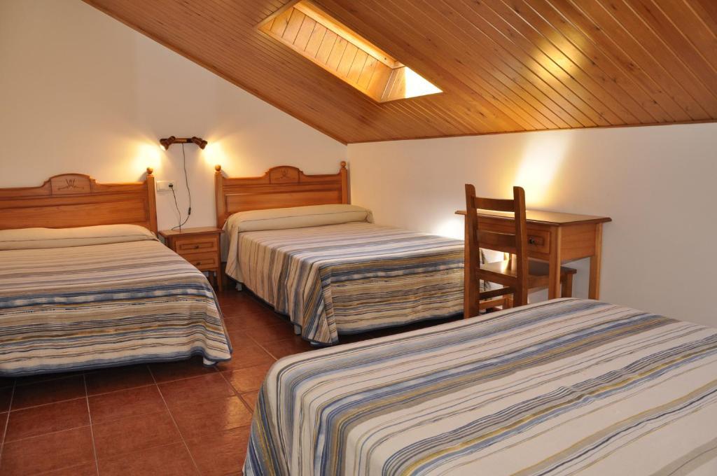 Hotel Castillo D'Acher Siresa Bagian luar foto