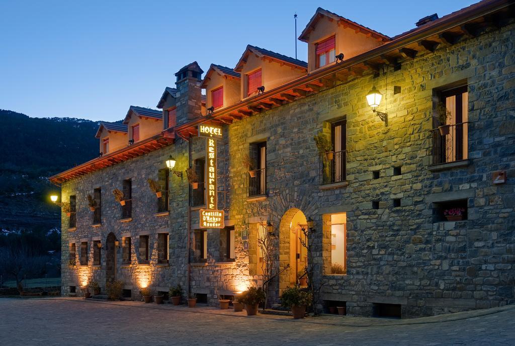 Hotel Castillo D'Acher Siresa Bagian luar foto