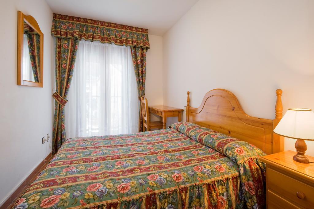 Hotel Castillo D'Acher Siresa Bagian luar foto
